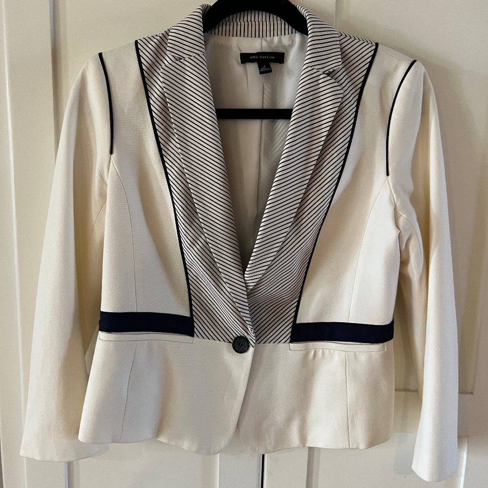 Ann Taylor Cream and Navy Blazer, Size 2